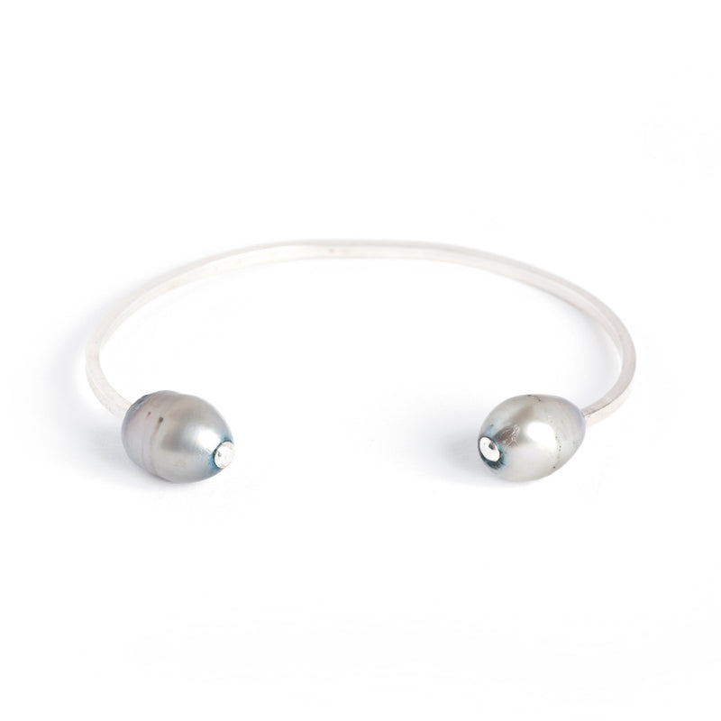 Silver Dueling Pearl Cuff